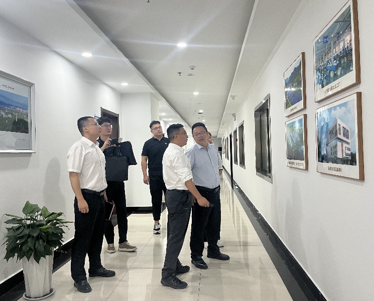 WG电子官网公司赴汉滨区拜会汉滨发投集团董事长杨力，，，进行工作座谈